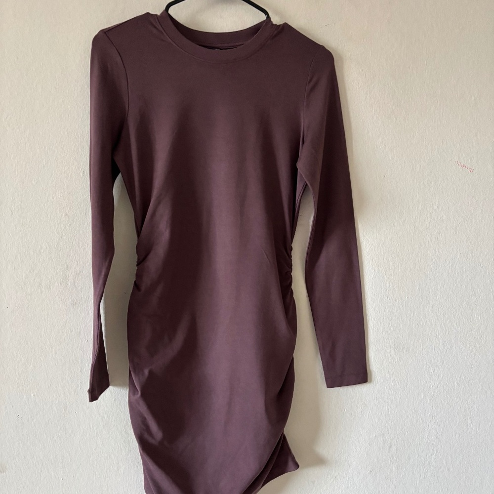 Vuori long Sleeve Halo Essential Dress Elderberry Heather Size Large NWOT